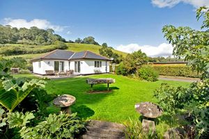 Photo 13- click for photo gallery